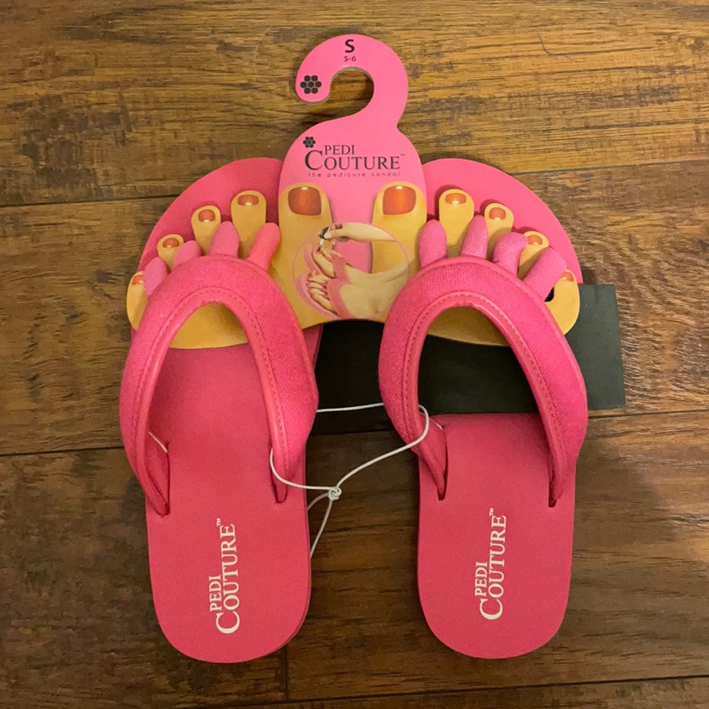 NWT Pedi Couture Pedicure Hot Pink Sandals